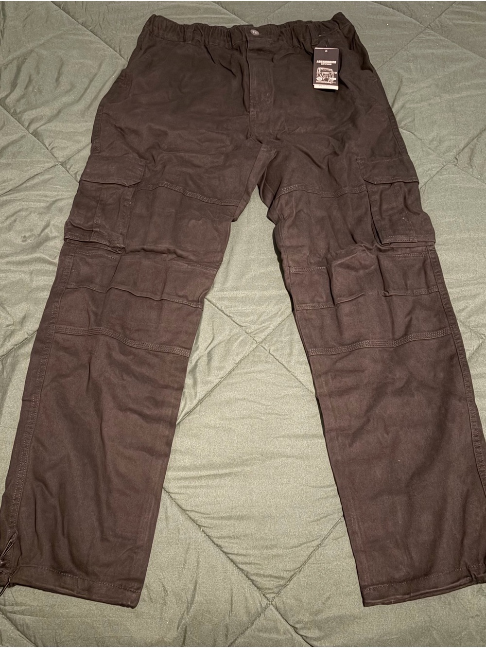 Men's Black Cargo Pants - Relaxed Fit